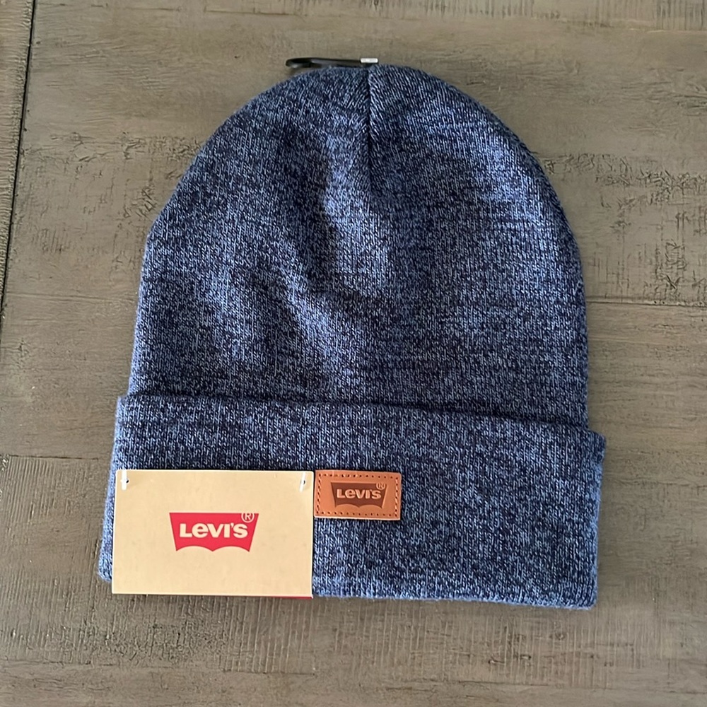 Levi's Patch Hero Beanie-NWT